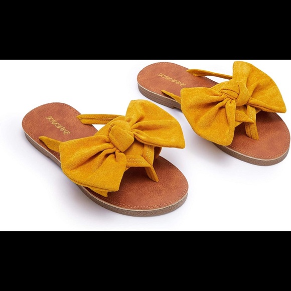 Slip On Flip Flops Ring Toe Strappy Summer Gladiator Flat Sandals - Picture 2 of 3